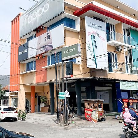 Karins Guesthouse Syariah Redpartner Bandung Extérieur photo