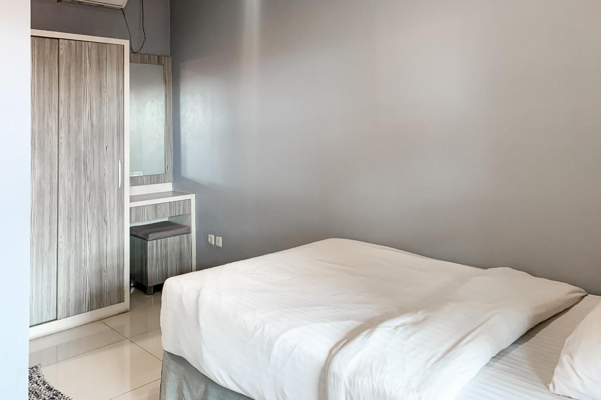 Karins Guesthouse Syariah Redpartner Bandung Extérieur photo