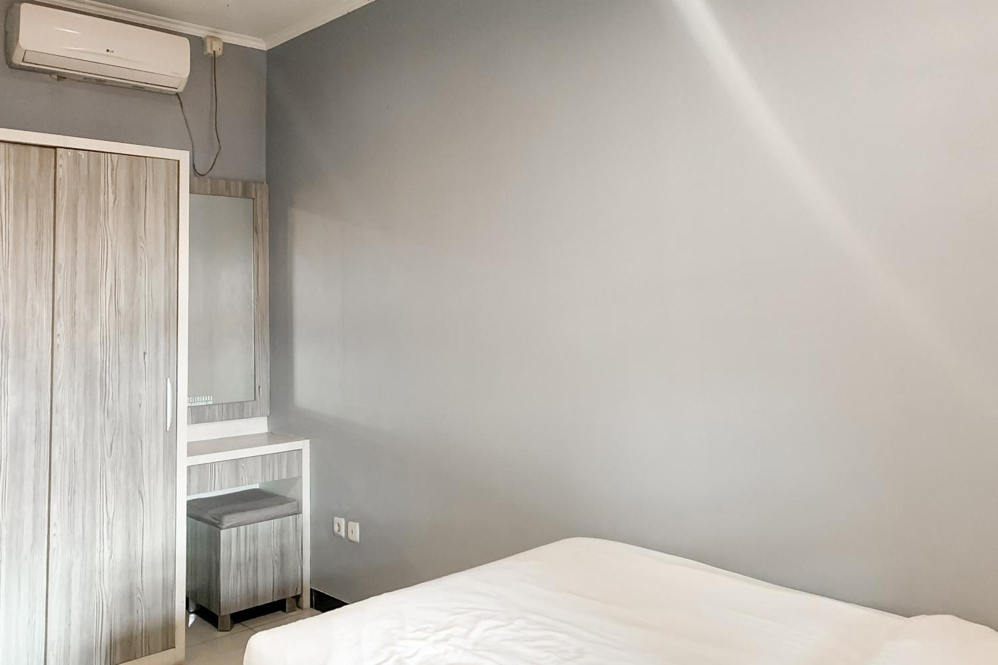 Karins Guesthouse Syariah Redpartner Bandung Extérieur photo