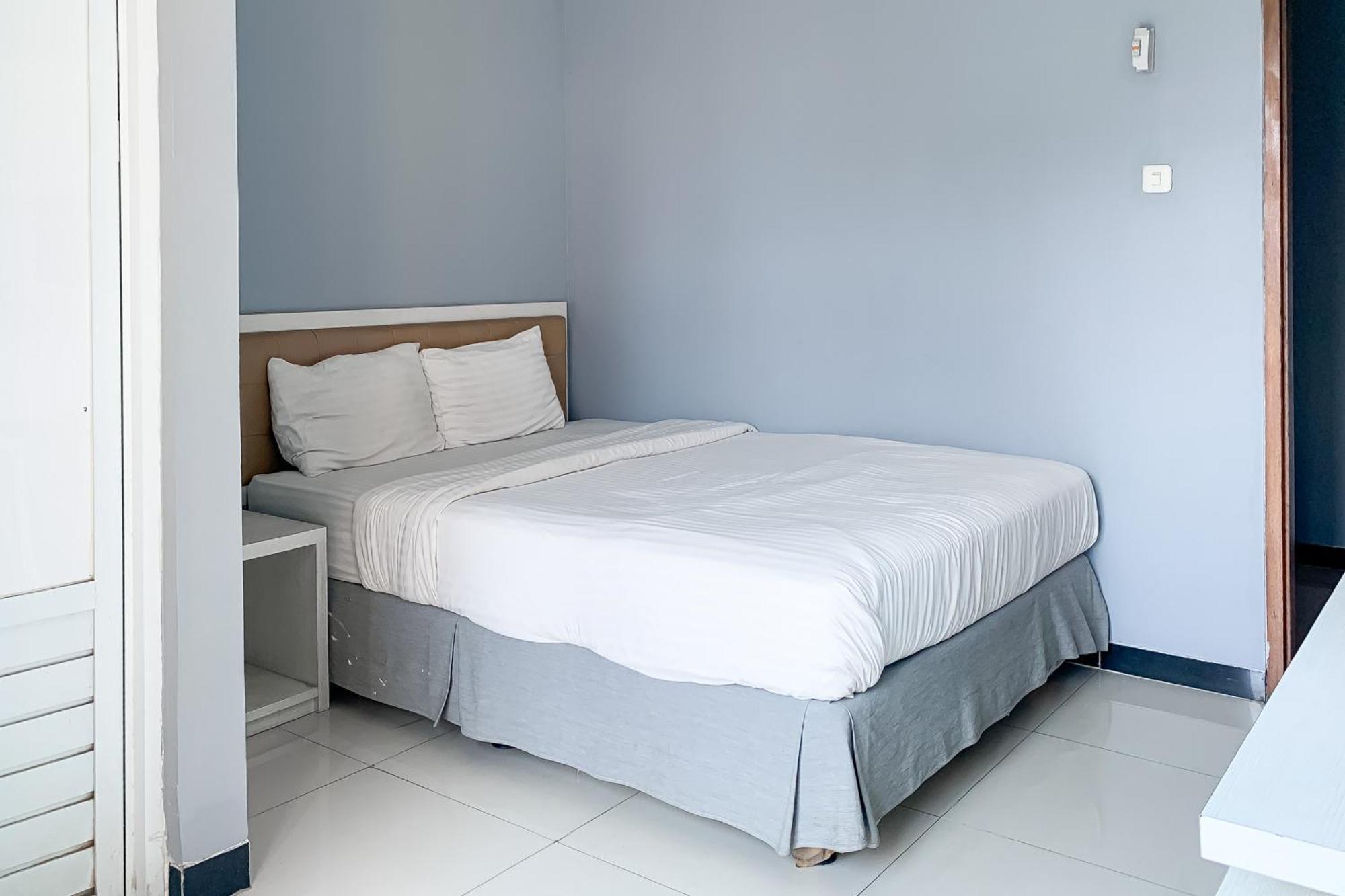 Karins Guesthouse Syariah Redpartner Bandung Extérieur photo